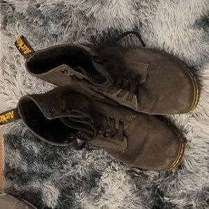 Dr. Martens tobias